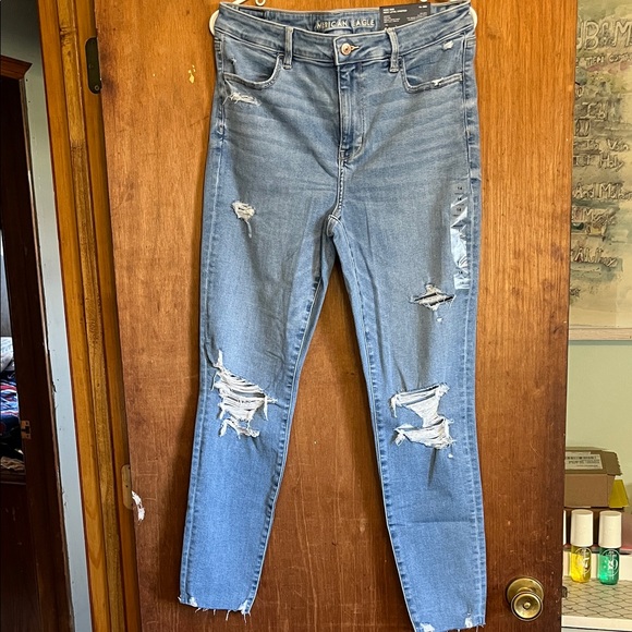 American Eagle Outfitters Denim - NWT American Eagle Outfitters Women's Light Blue Ripped Skinny Jeans NEVER WORN